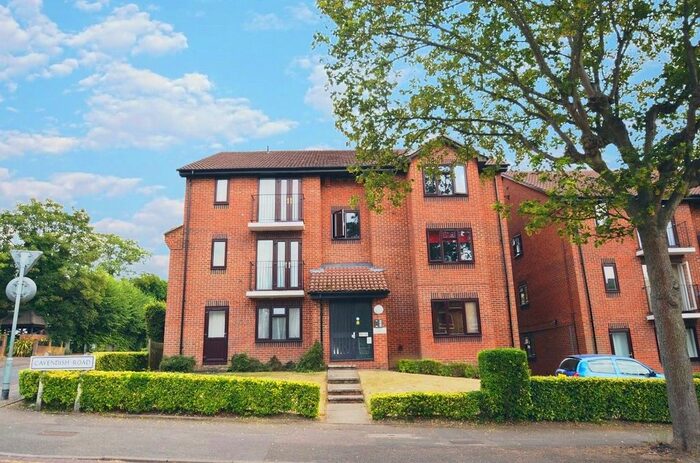 Studio To Rent In Cavendish Road, Sutton, Surrey, SM2