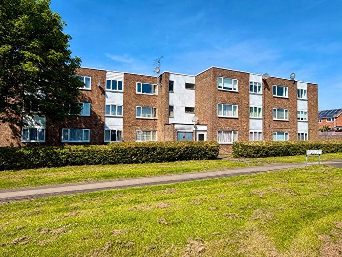 2 Bedroom Flat For Sale In Wesley Court, Royal Wootton Bassett, SN4