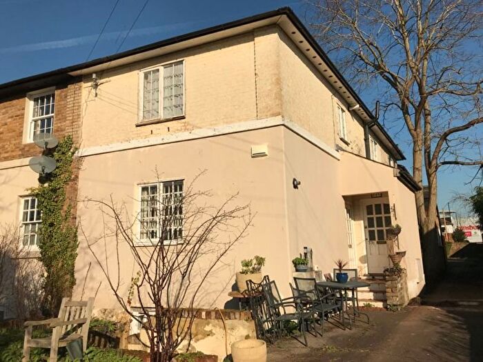 1 Bedroom Flat To Rent In Sussex Place, Slough, SL1