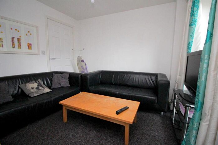 1 Bedroom House To Rent In Tailors Row, Norwich, NR3