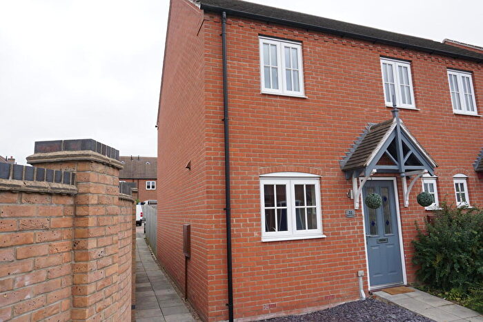 3 Bedroom Semi-Detached House To Rent In Hancock Drive, Bardney, LN3