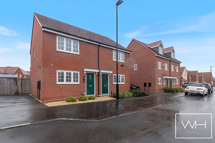 2 Bedroom Property For Sale In Blackbird Grove, Woodlands, Doncaster, DN6
