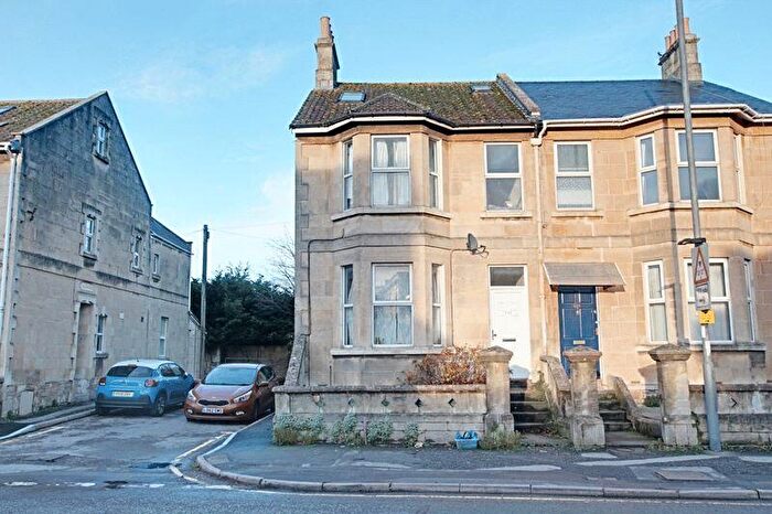 4 Bedroom Apartment To Rent In Lower Bristol Road, Bath, BA2