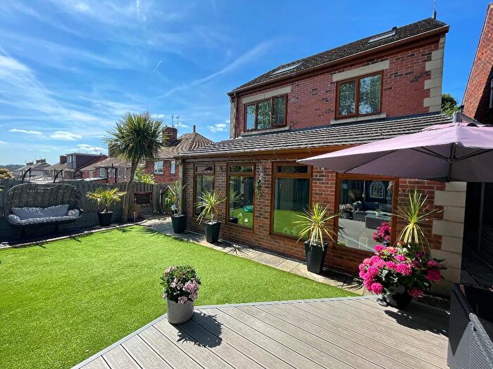 4 Bedroom Detached House For Sale In Moorend Lane, Silkstone Common, Barnsley, S75