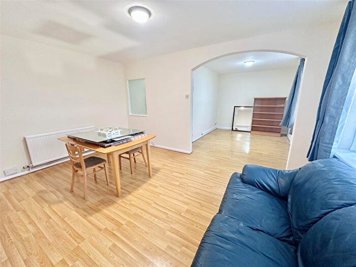 4 Bedroom End Of Terrace House To Rent In Camrose Avenue, Edgware, HA8