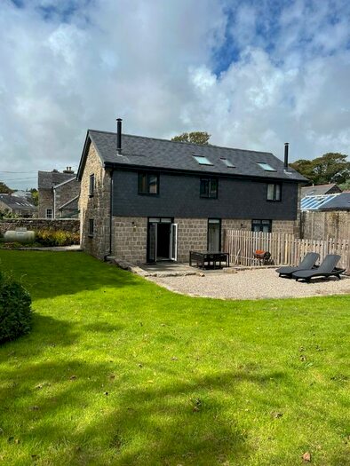 2 Bedroom Barn Conversion To Rent In Tremethick Cross, Penzance, TR20