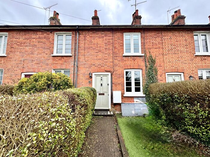 2 Bedroom Cottage For Sale In Albion Place, Hartley Wintney, RG27