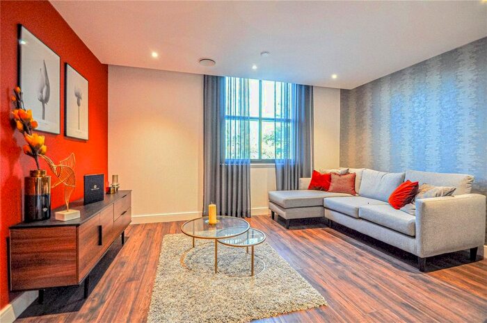 1 Bedroom Flat To Rent In New Eton House, Bath Road, Slough, Berkshire SL1