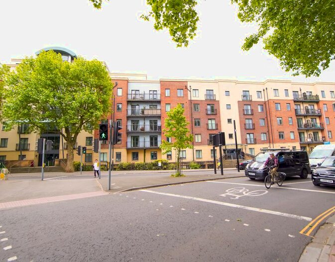 2 Bedroom Flat To Rent In Squires Court, Bedminster Parade, Bristol, BS3