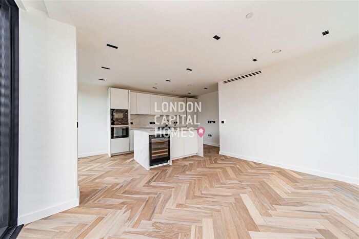 5 Bedroom Property To Rent In Fairway Drive, London, SW17