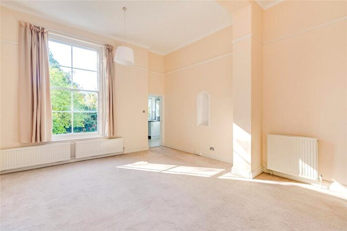 1 Bedroom Flat To Rent In Highbury New Park, Islington, N5
