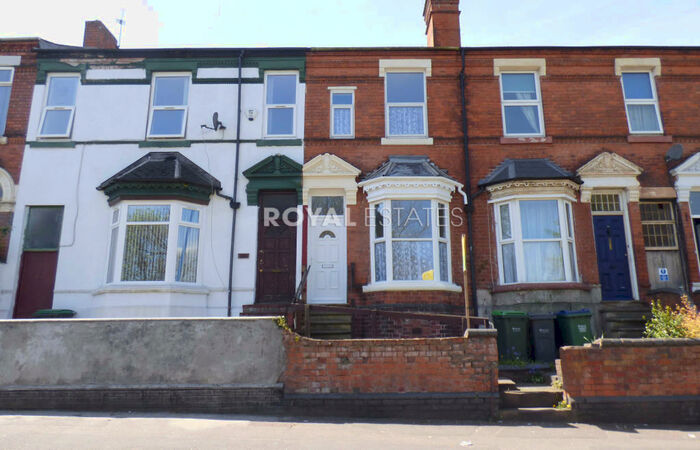3 Bedroom Terraced House To Rent In High Street, Smethwick, West Midlands, B66