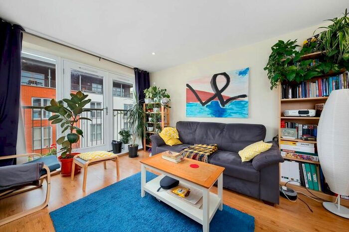 2 Bedroom Flat To Rent In Tredegar Road, London, E3