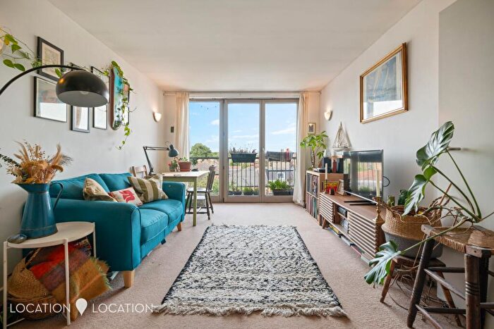 1 Bedroom Flat To Rent In Lower Clapton Road, Alva Court, E5