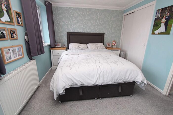 2 Bedroom Semi-Detached House For Sale In Roach Close, Brierley Hill, DY5