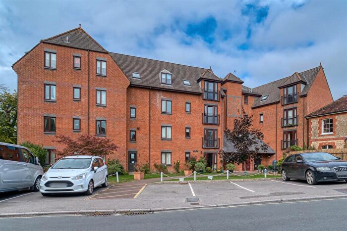 1 Bedroom Property For Sale In Barnaby Mead, Gillingham, SP8
