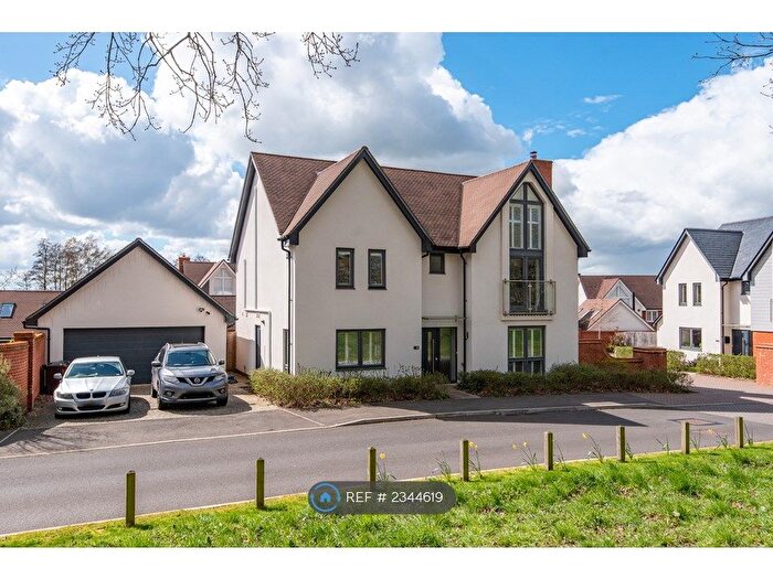 5 Bedroom Detached House To Rent In Oxlease Meadows, Romsey, SO51