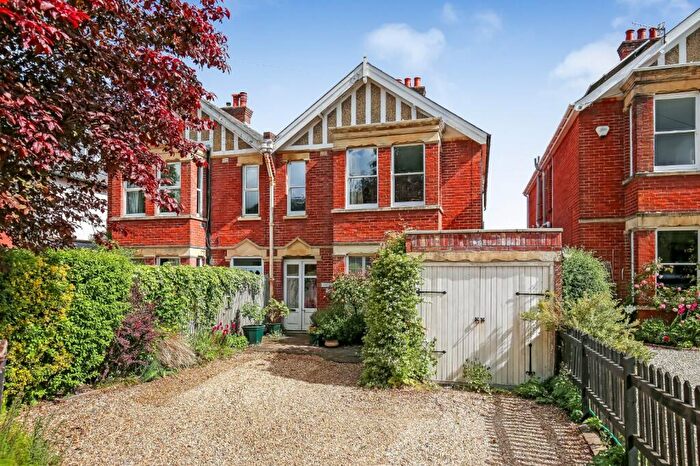 6 Bedroom Semi Detached House For Sale In Harnham Road, Salisbury, Wiltshire, SP2