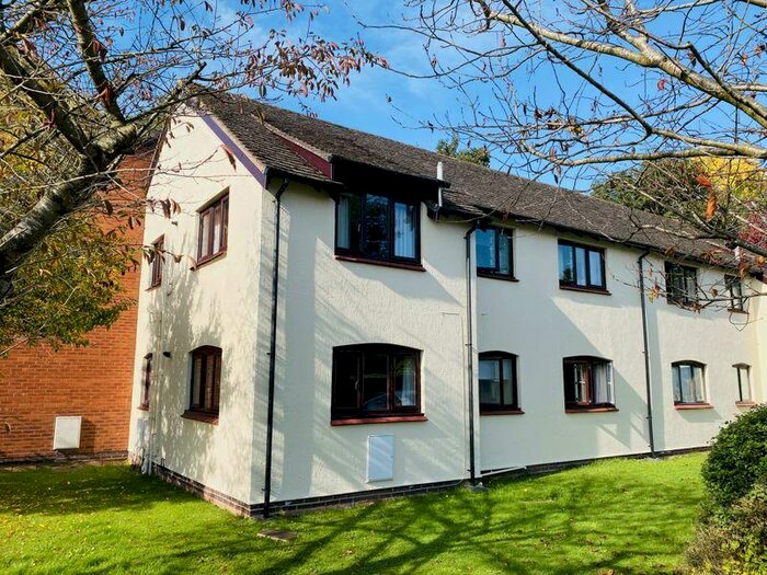 2 Bedroom Flat To Rent In Wyelands Close, Hereford, HR2