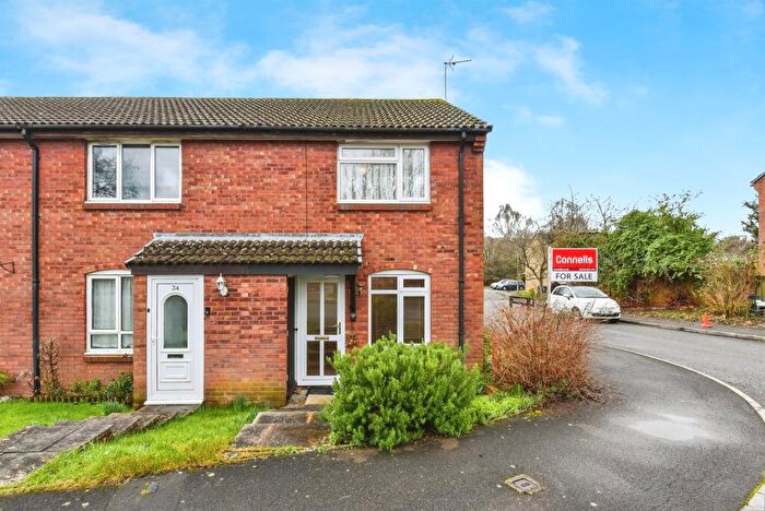 2 Bedroom End Of Terrace House For Sale In Roman Way, Chippenham, SN15