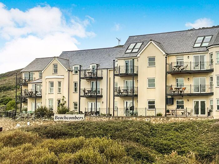 2 Bedroom Flat For Sale In Watergate Bay, Newquay, TR8