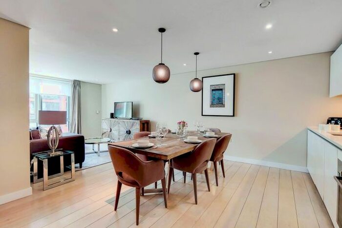 3 Bedroom Flat To Rent In Merchant Square East, Paddington, London, W2