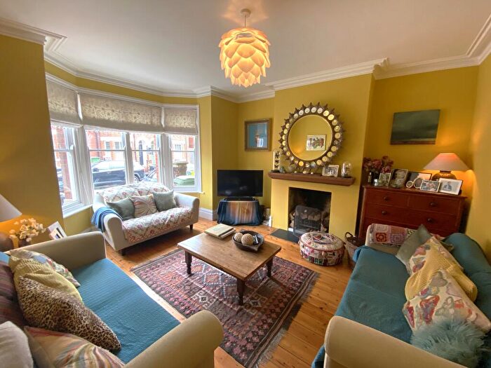 4 Bedroom Terraced House For Sale In Fairfield Road, Winchester, SO22