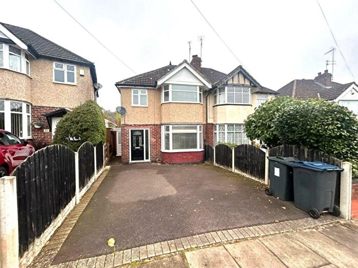 3 Bedroom House To Rent In Josiah Road, Birmingham, B31