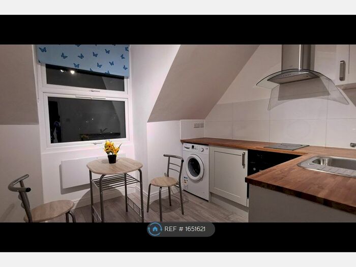 1 Bedroom Flat To Rent In Ilkeston Road, Nottinham, NG7