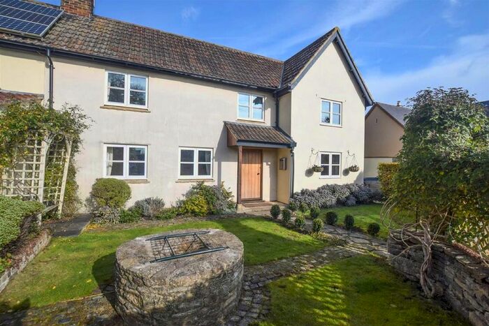 3 Bedroom Semi-Detached House To Rent In Great Somerford, Chippenham SN15