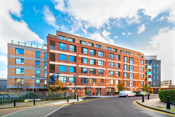 1 Bedroom Flat For Sale In Kettle Yard, Morville Street, London, E3