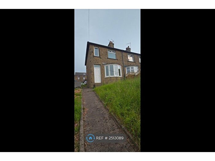 2 Bedroom Semi-Detached House To Rent In Close Hill Lane, Huddersfield, HD4