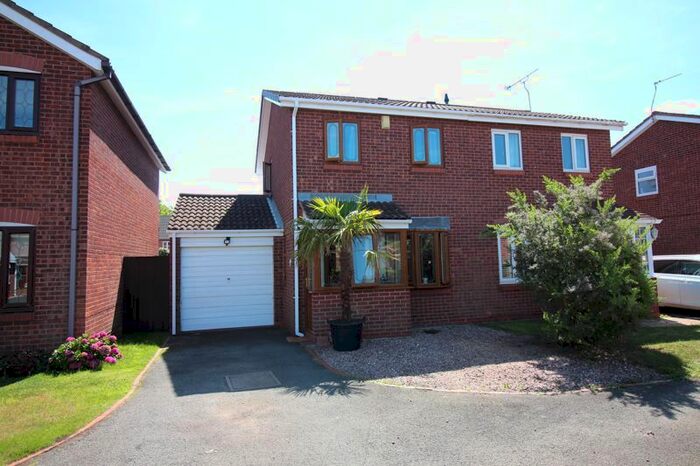 2 Bedroom Semi-Detached House For Sale In Holloway Drive, Wombourne, Wolverhampton, WV5