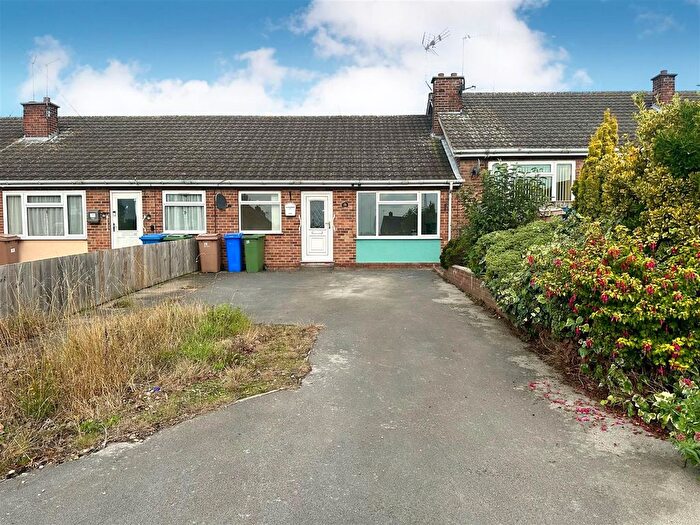 2 Bedroom Bungalow For Sale In St. Albans Close, Withernwick, Hull, HU11