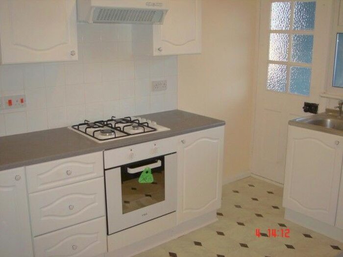 2 Bedroom Flat To Rent In Alexandra Avenue, South Harrow, Harrow, HA2