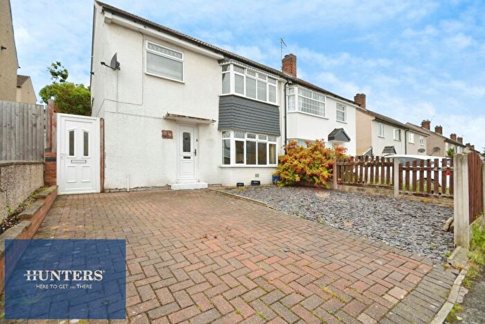 3 Bedroom Semi-Detached House For Sale In Hereford Drive, Brimington, Chesterfield, S43