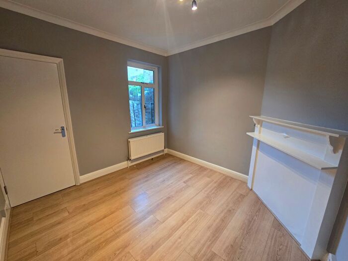 1 Bedroom Flat To Rent In Napier Road, London, SE25