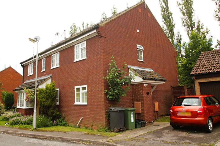 2 Bedroom End Of Terrace House To Rent In The Coltsfoot, Hemel Hempstead, Hertfordshire, HP1
