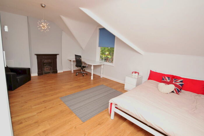 7 Bedroom Detached House To Rent In Lenton Boulevard, Lenton, Nottingham, NG7