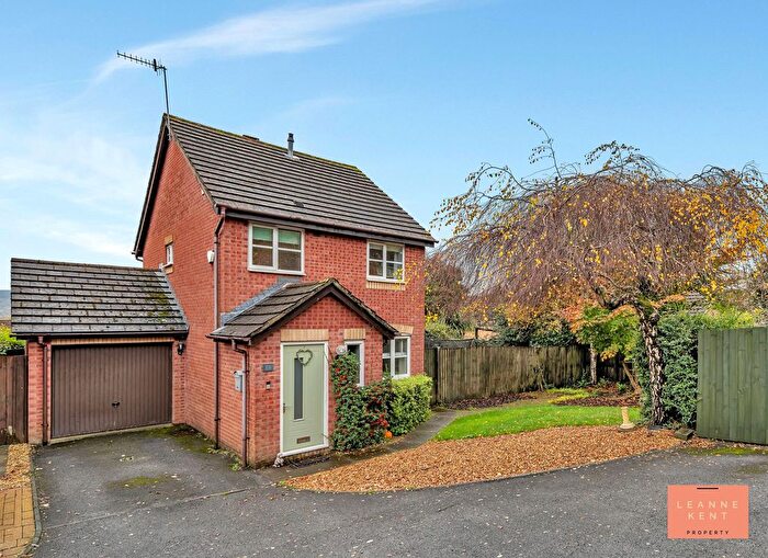 3 Bedroom Detached House For Sale In Dol Y Pandy, Bedwas, CF83