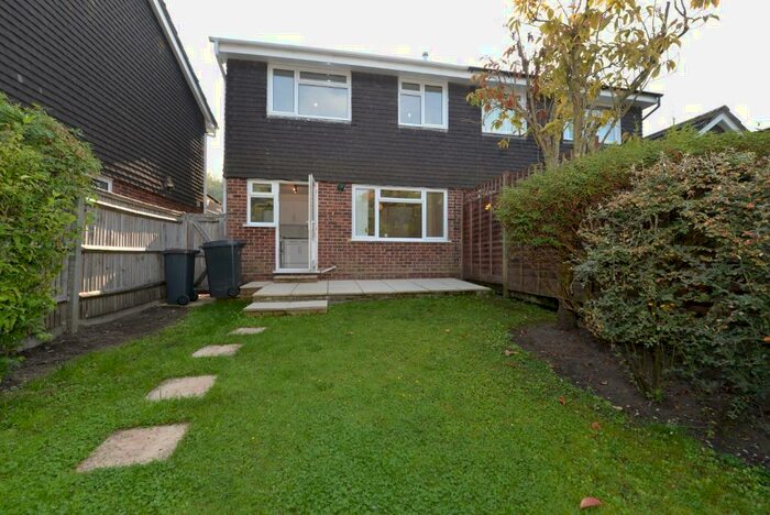 3 Bedroom Semi-Detached House To Rent In Bracken Road, North Baddesley, SO52