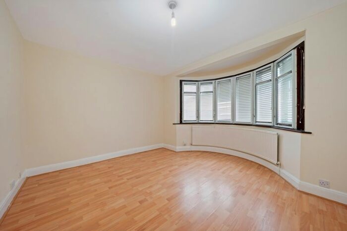 4 Bedroom Terraced House To Rent In Munster Avenue, Hounslow, TW4