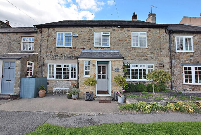 3 Bedroom Terraced House For Sale In High Street, Richmond, DL10