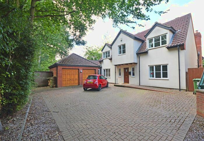 4 Bedroom Detached House To Rent In Barn Grove, Stilton, Peterborough, PE7