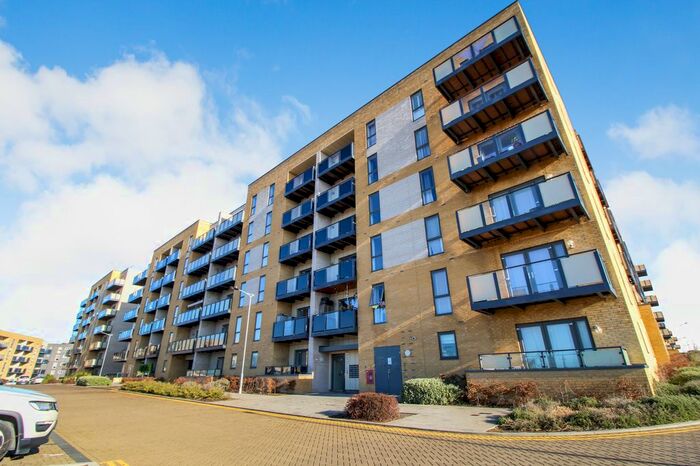 2 Bedroom Flat To Rent In Sackett Road, Barking IG11