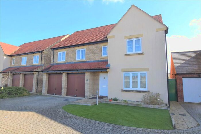 6 Bedroom Detached House To Rent In Kempton Close, Bicester, Oxfordshire, OX26
