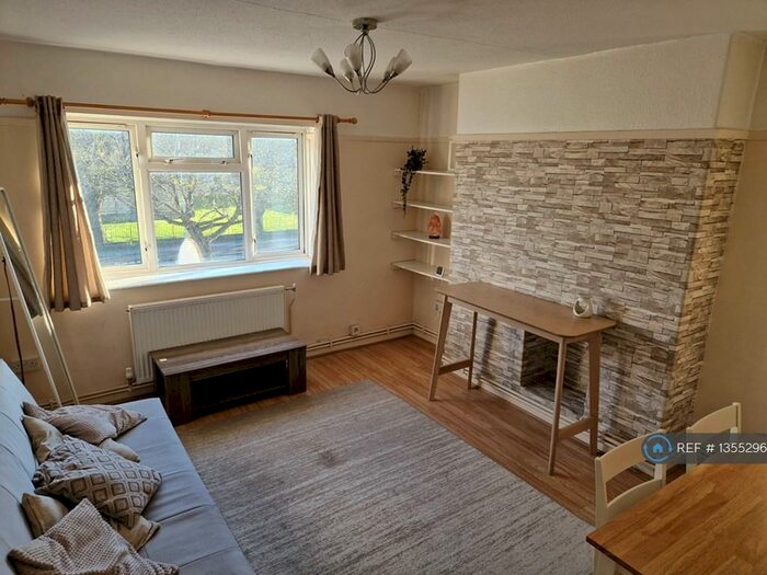 1 Bedroom Flat To Rent In Longbridge Road, Dagenham, RM8