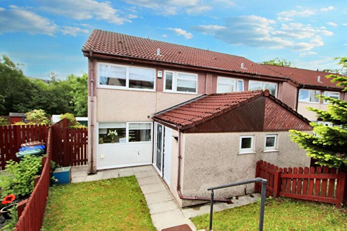 2 Bedroom Semi-Detached House For Sale In Fern Isle Close, Whitworth, OL12