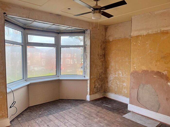 3 Bedroom Terraced House For Sale In Willerby Road, Hull, HU5