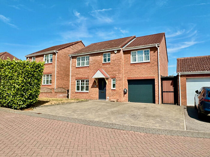 5 Bedroom Detached House For Sale In Hawks Cliff View, Dodworth, Barnsley, S75